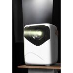 MiraLive Taşınabilir Android Projeksiyon Wifi Destekli 4K Multimedia Tabanlı Ev ve Ofis Tipi - Görsel 2